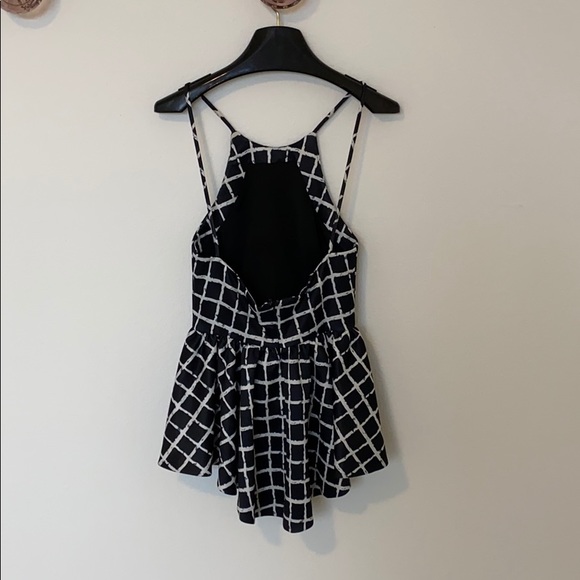 Tiled Peplum, Backless Top - Picture 4 of 4